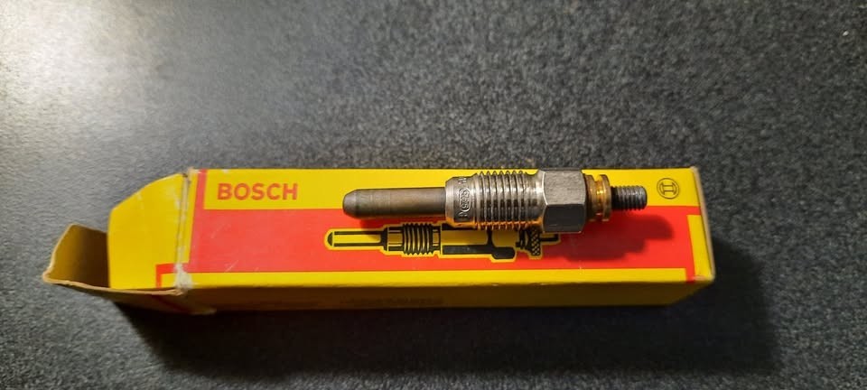 NOS Bosch Glow Plug PN: 0 250 201 015 710, 0250201015710, Audi-Volvo-Volkswagen