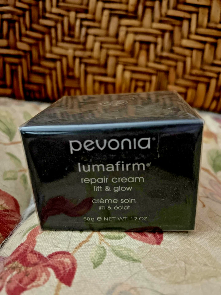 Pevonia Lumafirm Repair Cream Lift & Glow 50ml (1.7oz) Brand New and Sealed. - Image 2 of 3