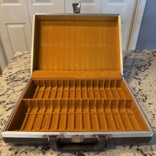 Vintage Cassette Tape Carrying Case  30 Cassettes  BMI Beaux Merzon Inc