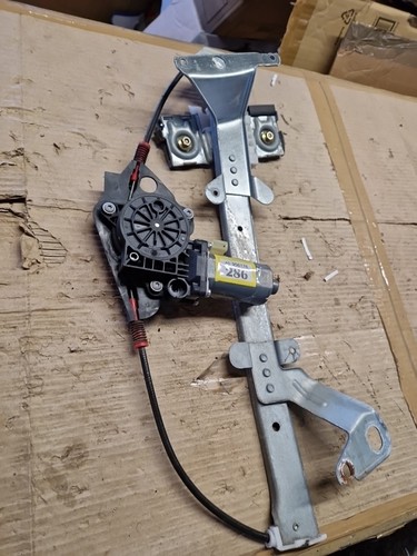 2002 - 2008 mk6 FORD FIESTA OFFSIDE DRIVERS FRONT WINDOW MOTOR - 5 DOOR - Picture 3 of 5
