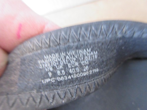 Women's NIKE Celso flip flop thong sandals, W 9, EU 40.5 - (O 848) - Picture 2 of 6