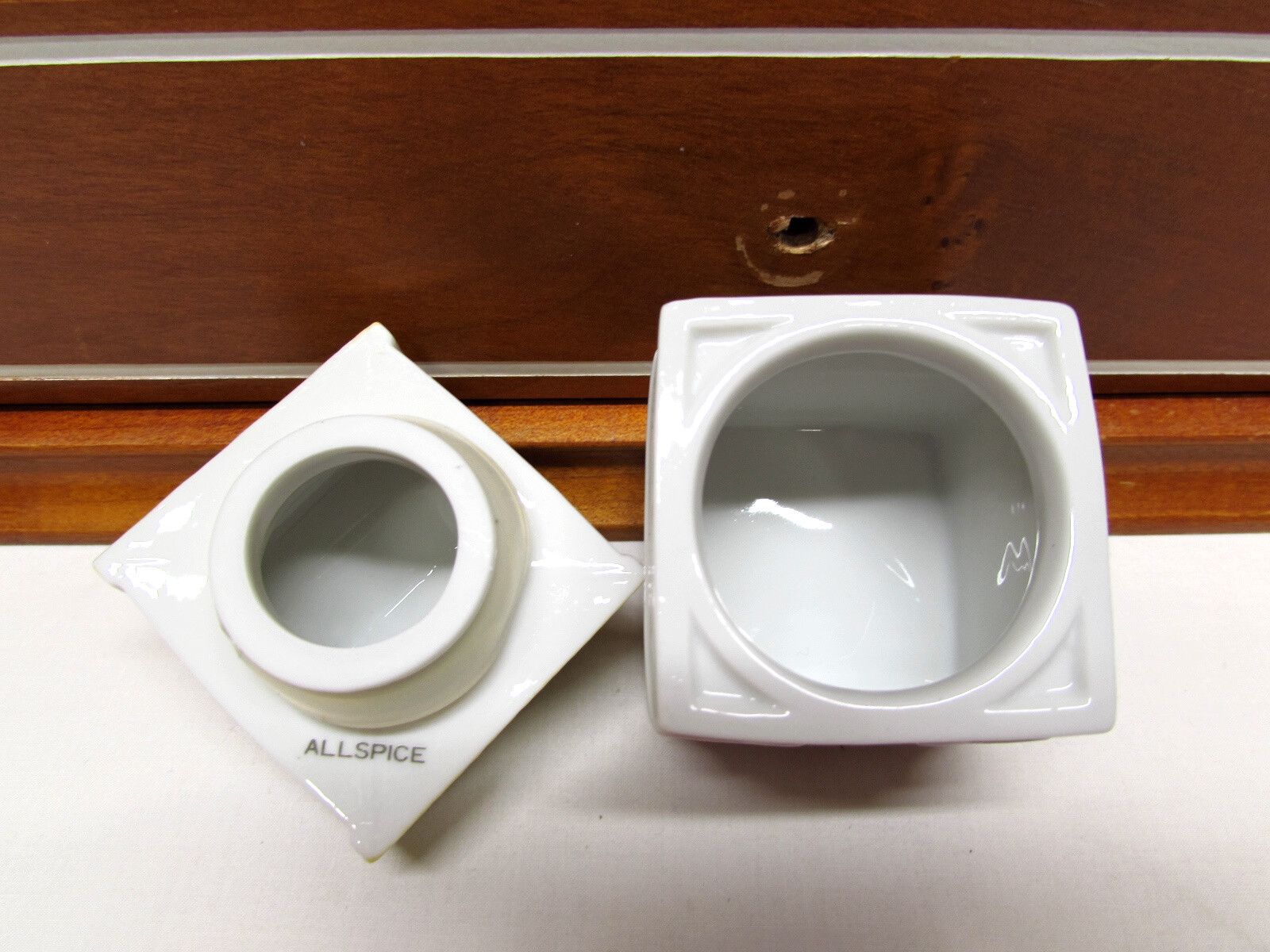 1989 LENOX SPICE VILLAGE HOUSES COMPLETE 24 CANISTERS & WOODEN SHELF