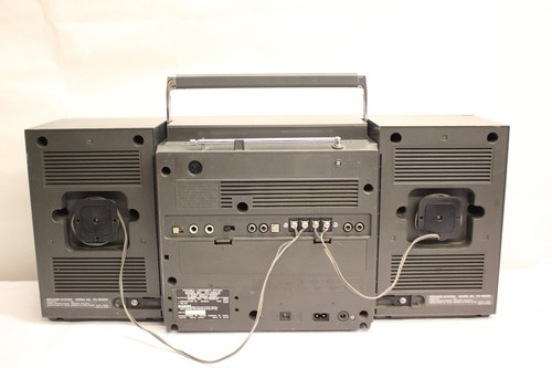 JVC  PC-200LB PORTABLE COMPONENT SYSTEM CASSETTE RECEIVER BOOMBOX RETRO FOR PART - Picture 10 of 16