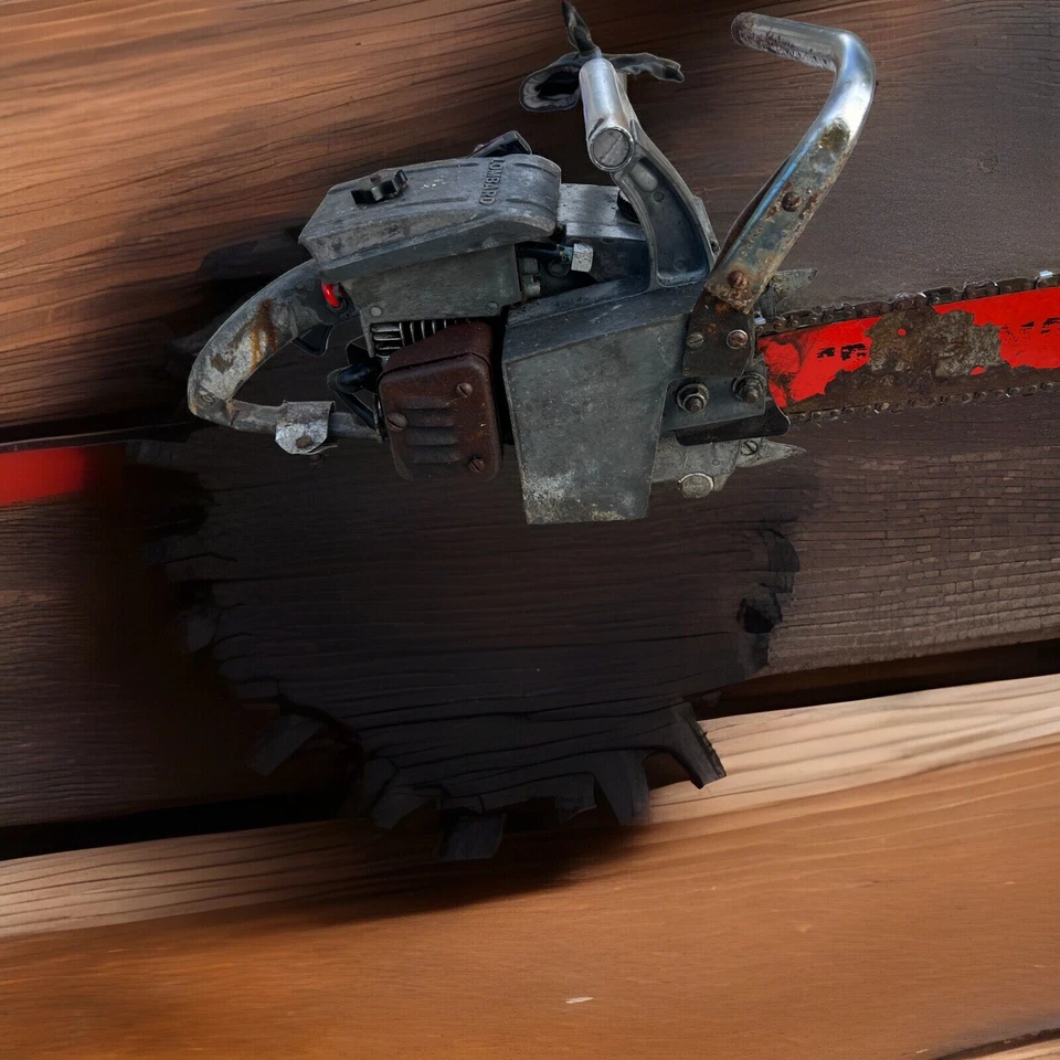 MOTOSIERRA LOMBARDA vintage. Nº de serie 70210 Foto 3 de 3