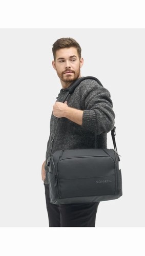 Nomatic Messenger Bag & Tech Organizer