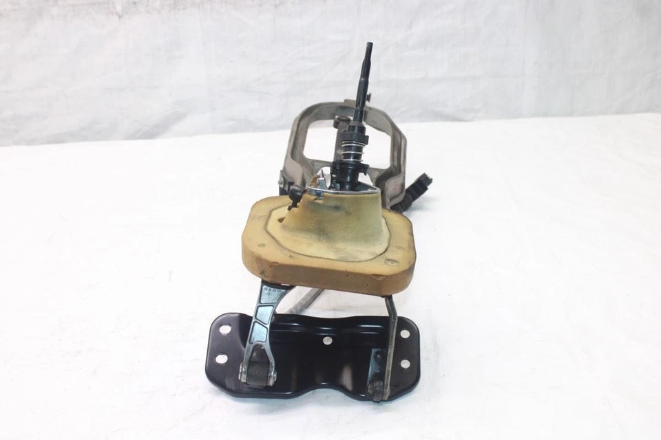 2005 CHRYSLER CROSSFIRE ZH CONV #400 6-SPEED MANUAL SHIFT LINKAGE WITH CABLE - Image 4 of 4