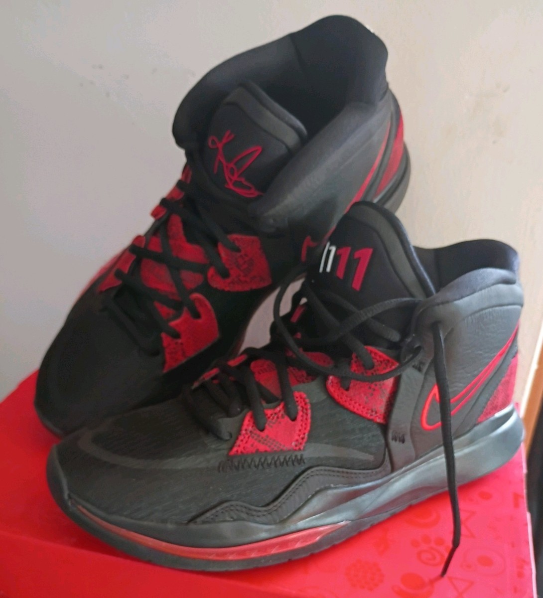 Nike Kyrie Irving Infinity Sneakers NIB Deadstock Mens Size 10