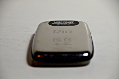Vintage early 2000s Rio Carbon 5 MP3 Player - 5GB - White *Tested