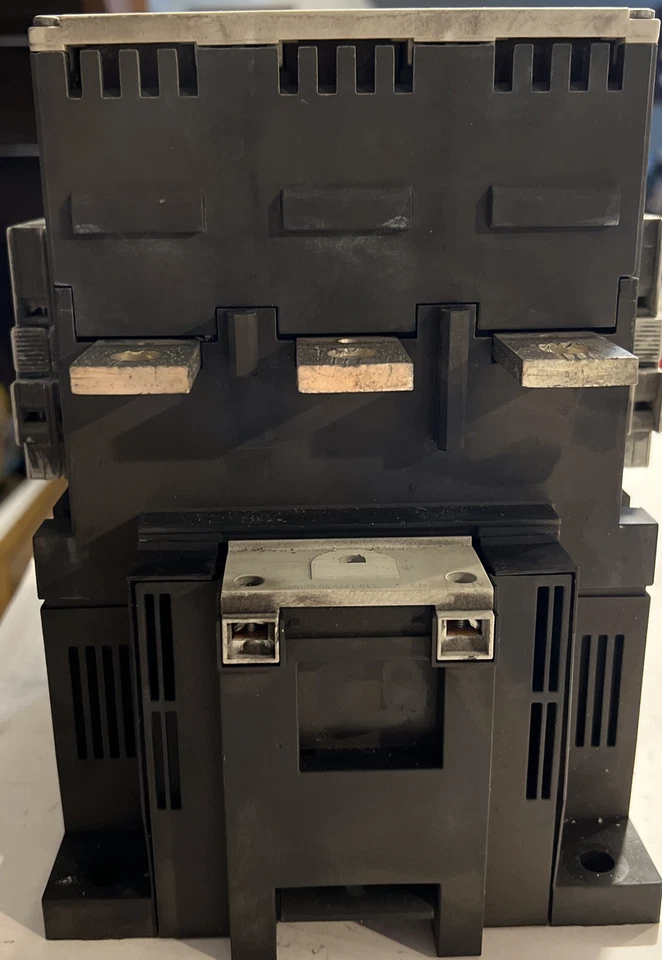 🔥Contor Siemens 3RT1075-6…6 com conjunto de sobrecarga. 400A. 600 V. Frete grátis🇺🇸 - Imagem 3 de 4