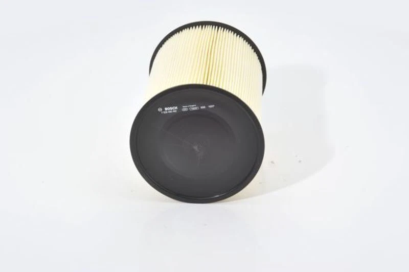 BOSCH Air Filter for Ford Kuga TDCi 180 2.0 Litre October 2014 to September 2019 - Image 2 of 4