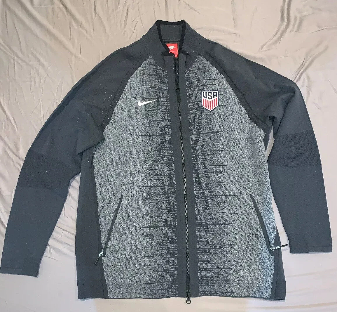 Jaqueta nike hotsell tech pack