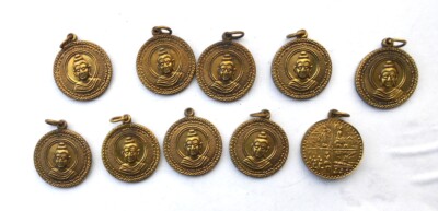 10 x Anhänger pendant Buddha Messing brass  2,5x2,5 cm zzgl Ring, 4 Abschnitte
