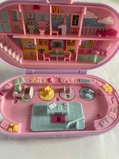 1992 Vintage Polly Pocket Bluebird  Stampin' School Compact 