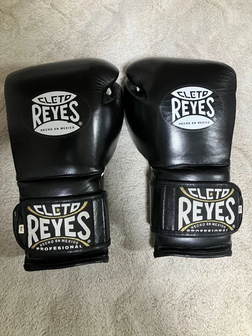 Cleto Reyes Boxing Gloves 16oz Pair Sparring Training Red Padded