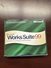 Microsoft Works Suite 99 Disc Set Vintage 4  Discs Pc Software excellent  Cond.