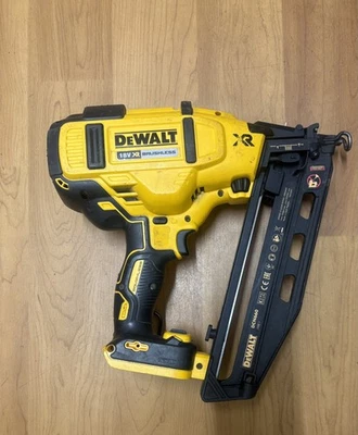 Dewalt DCN660 18V Cordless Nail Gun - Image 1 of 4