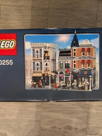 NIB LEGO Creator Expert: 10th Anniversary Modular Building 10255 Assembly Square
