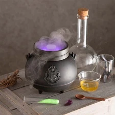 Harry Potter Hogwarts Cauldron Humidifier with LED Light Relief Emblem