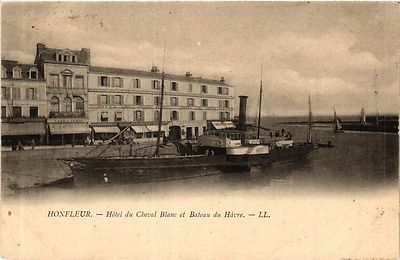 Old postcard Honfleur - Hotel du Cheval Blanc et Bateau du Havre (383379)