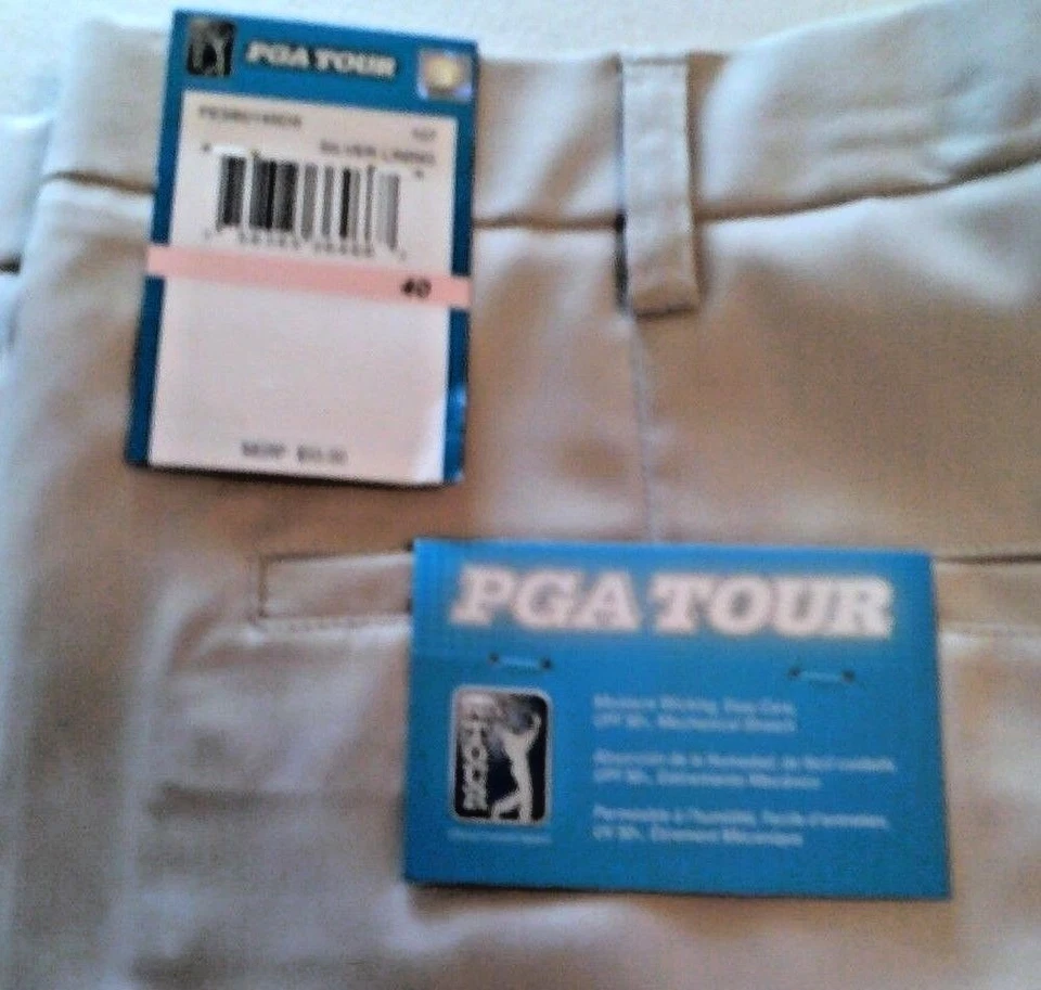 PGA TOUR PANTALONES CORTOS DE GOLF PARA HOMBRE FRENTE PLANO TALLA 40 FORRO PLATEADO PRECIO DE VENTA SUGERIDO POR EL FABRICANTE $55 NUEVOS CON ETIQUETAS Foto 2 de 2