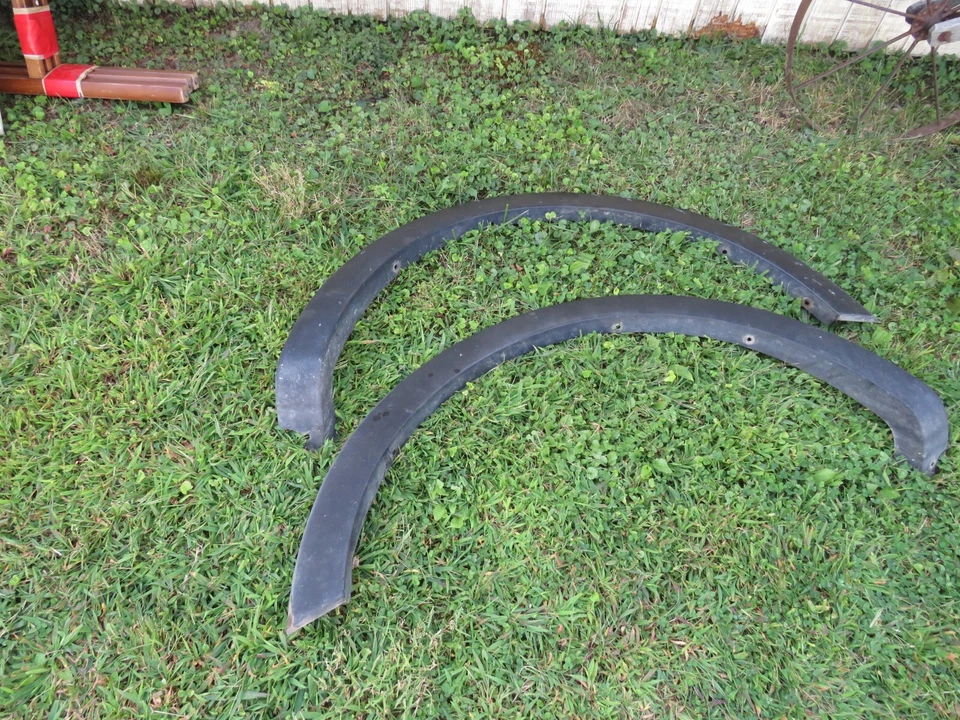 Alargadores de para-lama dianteiro Ford F150 5.4L 2005 fabricante de equipamento original - Imagem 2 de 4