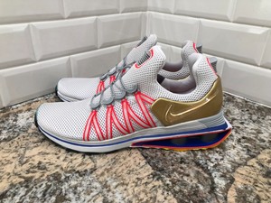 nike shox gravity 2018