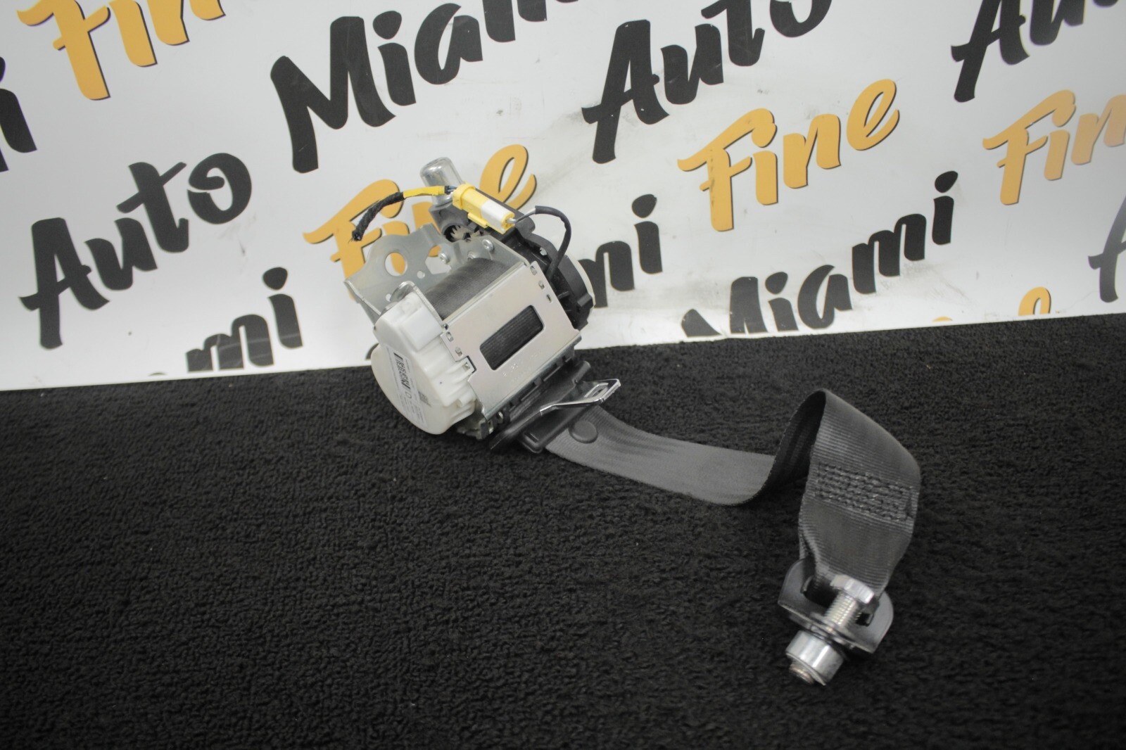 2014 Maserati Granturismo Rear Right Seatbelt Seat Belt OEM RH