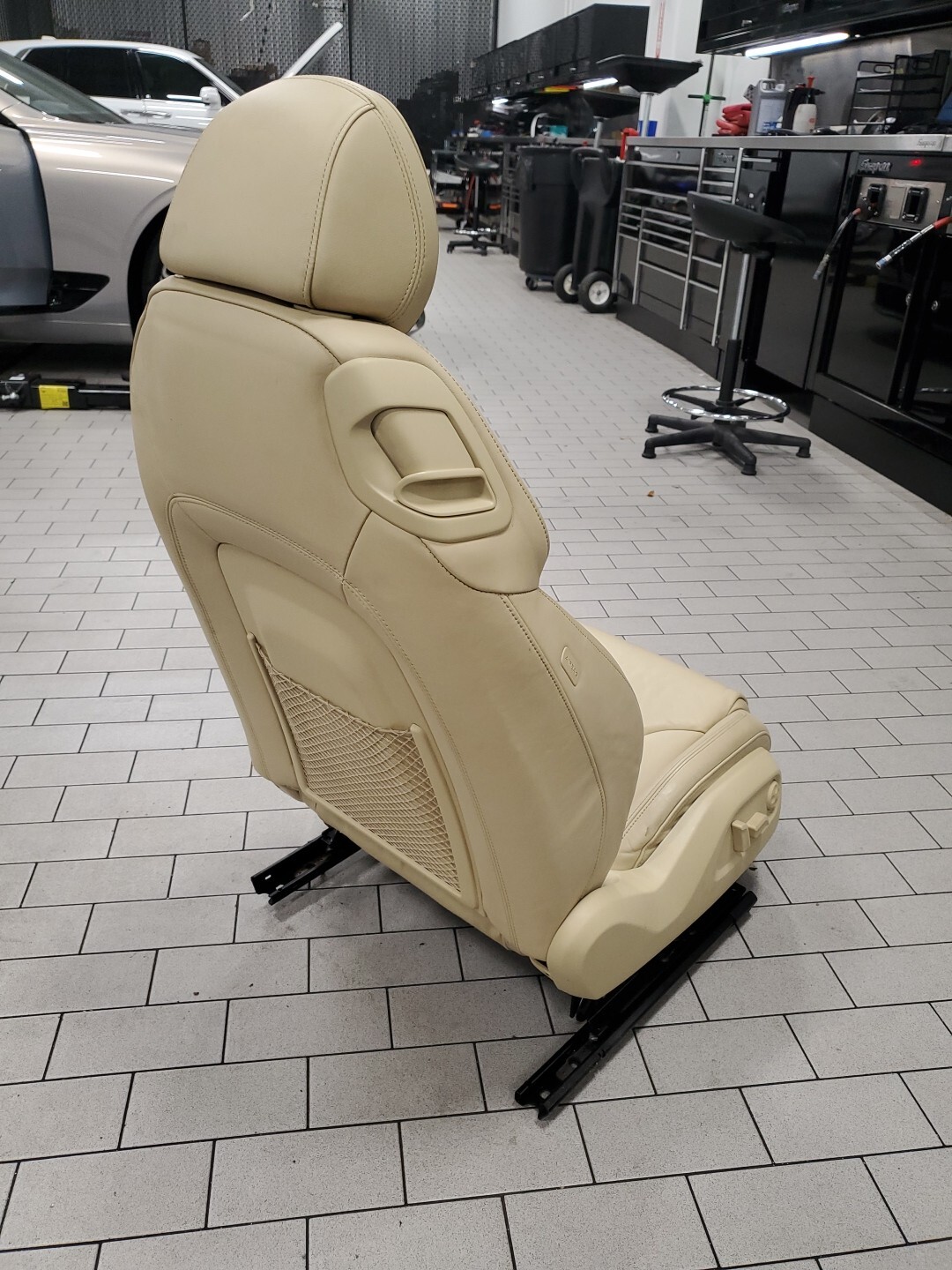 2010 Audi R8 Passenger Seat Tan Beige Power