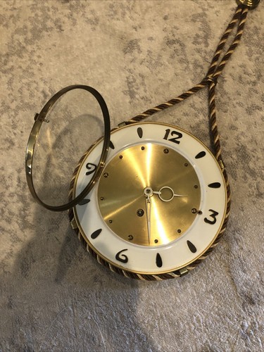 Schatz ? Wall Clock 1940s ?Metal Kitchen Clock - Working Order No Key (G19b) - Picture 4 of 8