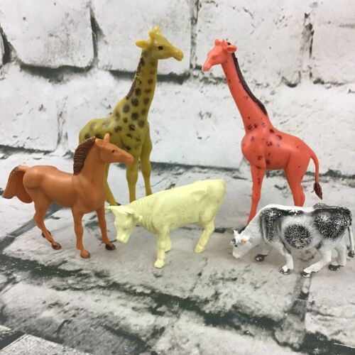 Vintage Animal Figures Lot Of 5 Horse Giraffes Cows Plastic Molded Collectible - Picture 1 of 5