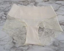 Spanx 0515 Supersmooth Undie Tectable Lace Hi-Hipster 1-Pack Panties US Size M