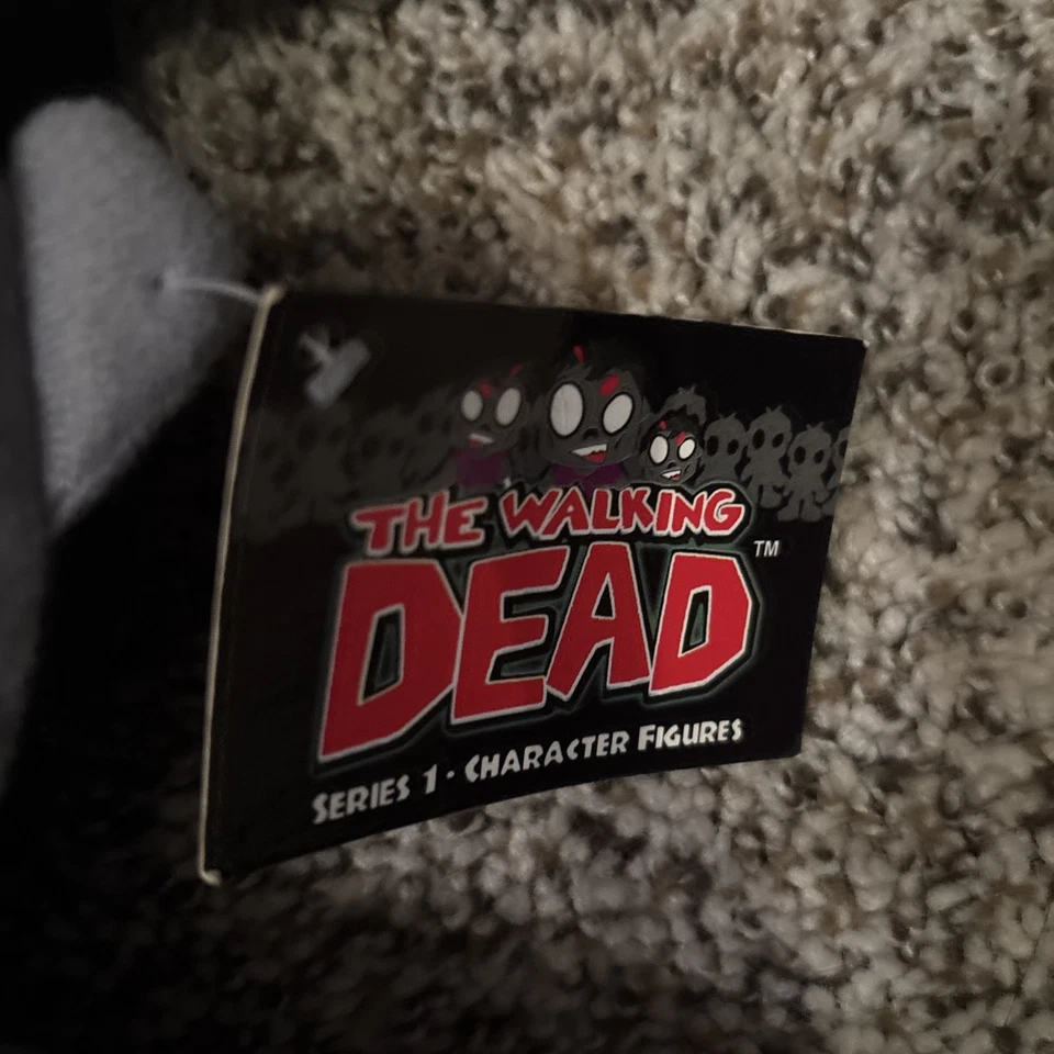 Halloween Walking Dead Zombie Niña Peluche Muñeca Juguete Peek A Boo Serie 1 Foto 3 de 4