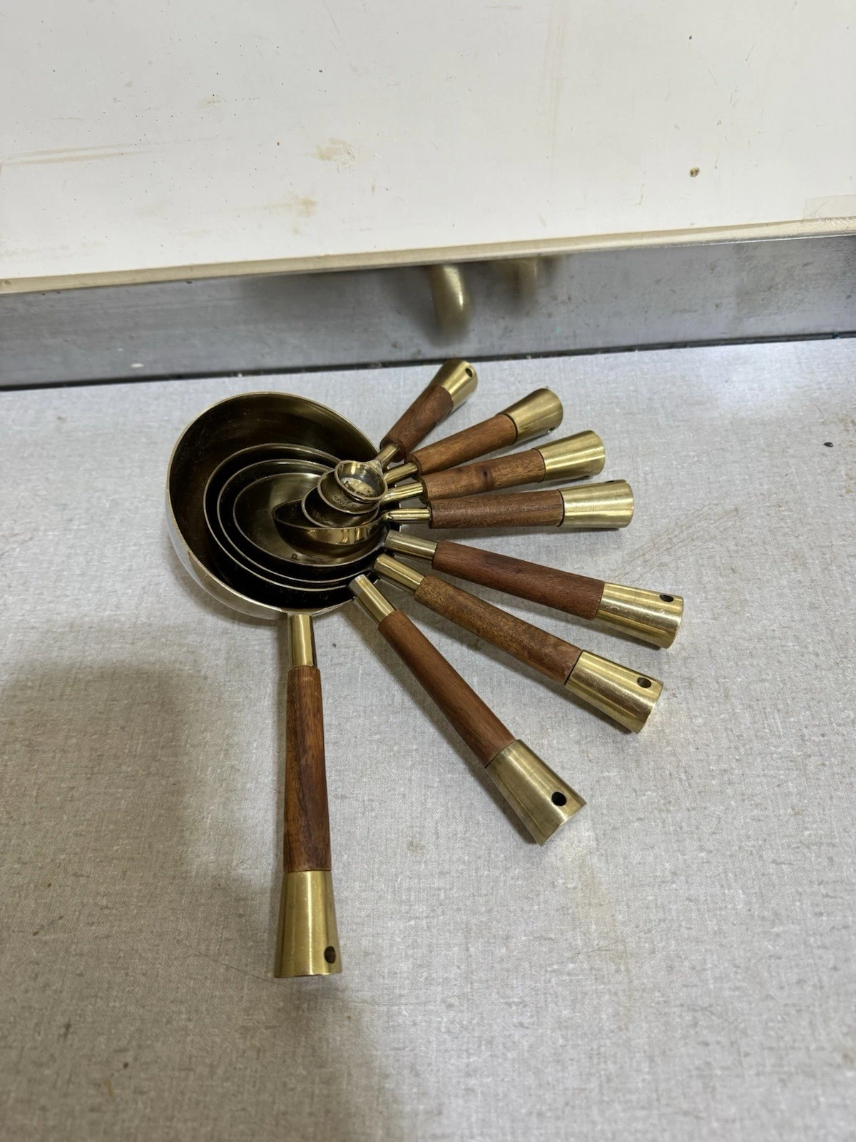 Everything Kitchens Modern Essentials Gold Measuring Spoons & Cups WoodHandles |
