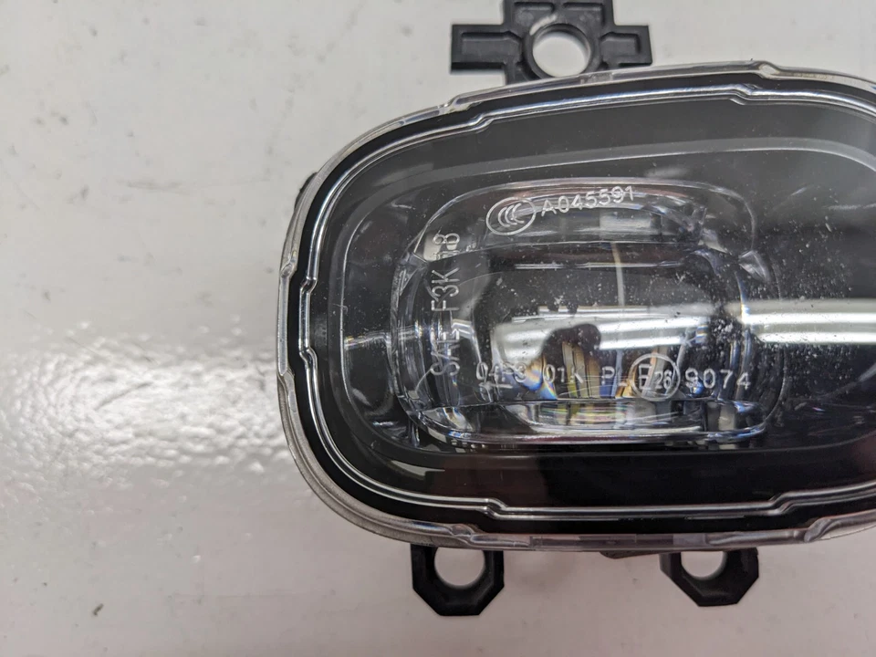 Faro antiniebla derecho pasajero Nissan Rogue LED 2021 - 2022 Foto 4 de 4