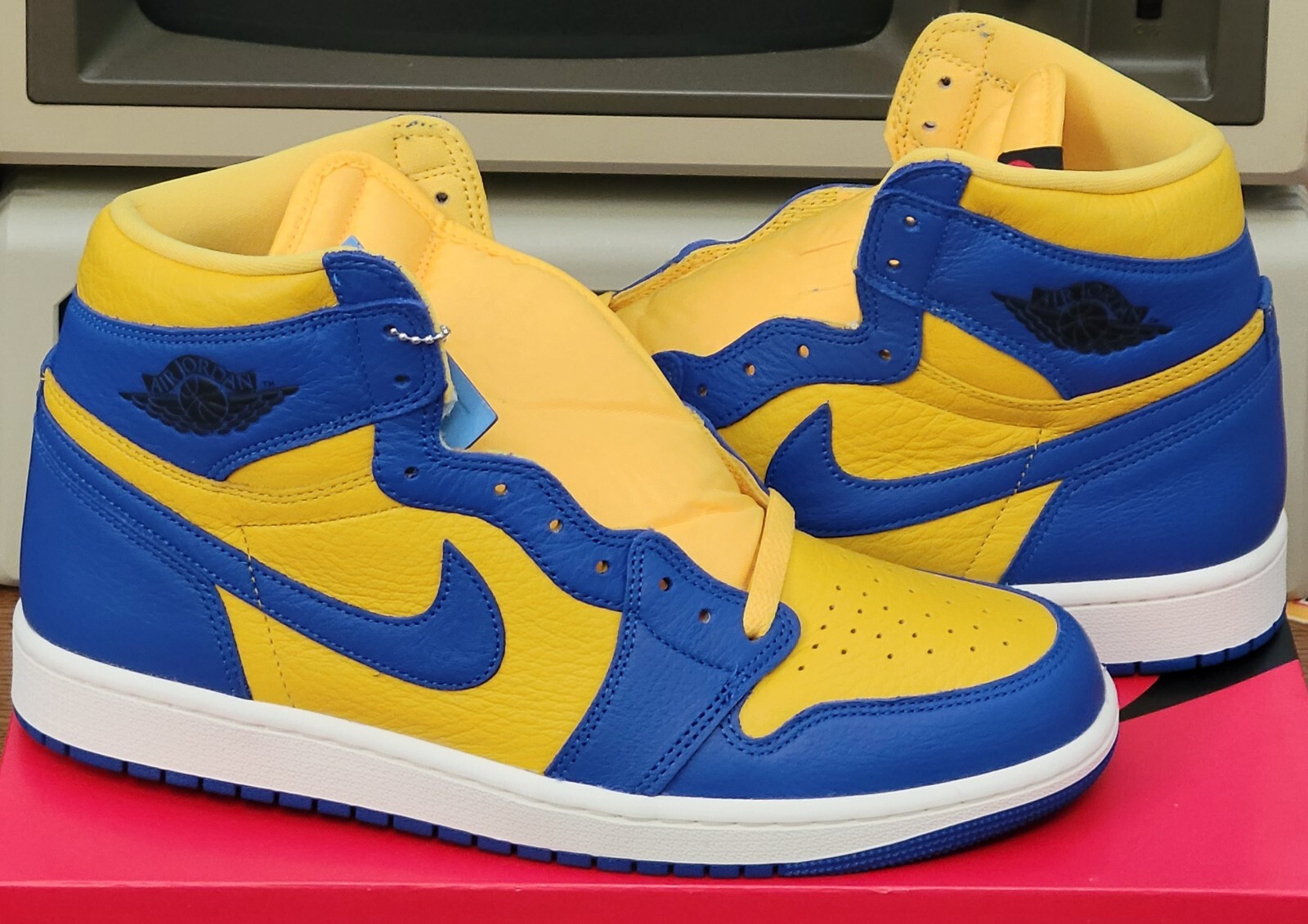 Nike Air Jordan 1 High OG u0026#034;Reverse Laneyu0026#034; (FD2596-700)  Womenu0026#039;s Size 11 | eBay