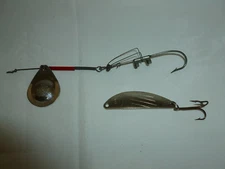 2 Vintage (One is Water Gremlin other Unbranded) Fishing Lures  Lot Q-511