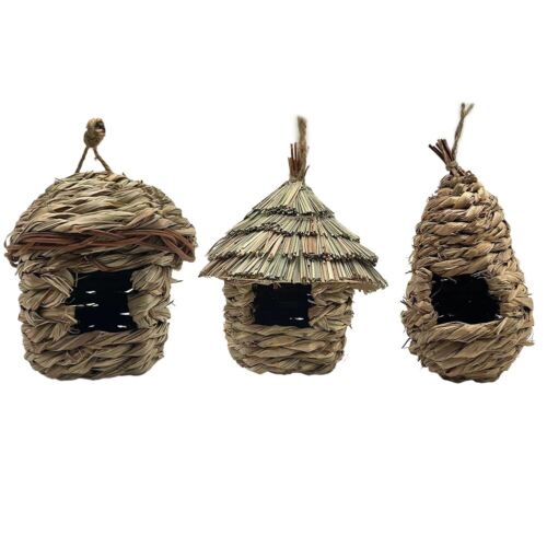 Stable and Spacious Teardrop Hanging Hummingbird House for Birds' Activities - Picture 1 of 20
