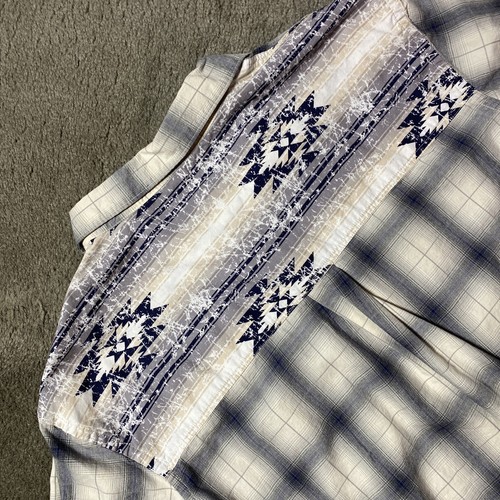Panhandle Women’s Western Shirt Size XL Plaid Southwest Aztec Print Southwestern