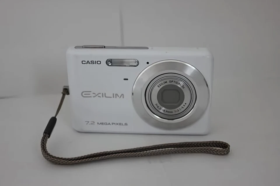 CASIO EXILIM EX-Z77 White 7.2MP 3x Zoom Compact Digital Camera Used From Japan - Image 2 of 4