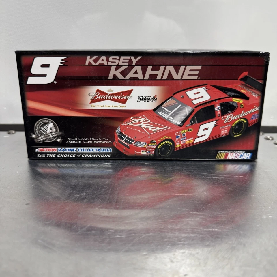 Cargador Action Racing Kasey Kahne #9 Budweiser 2008 1 de 24.600 Foto 2 de 4