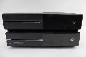 Lot of 4 Broken Microsoft Xbox One Consoles Only As-Is