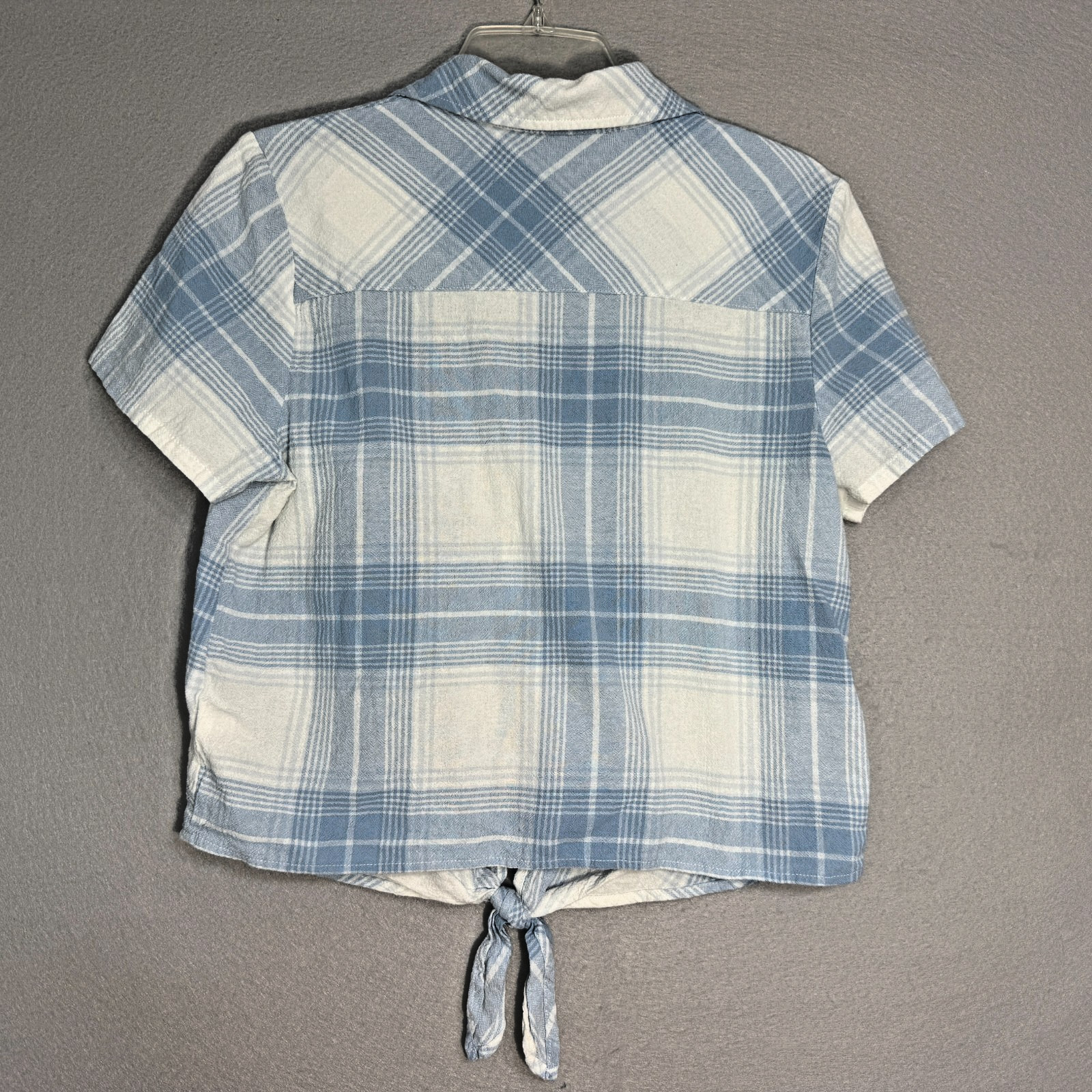 Universal Threads Women's Plaid Button Tie Top Si… - image 2