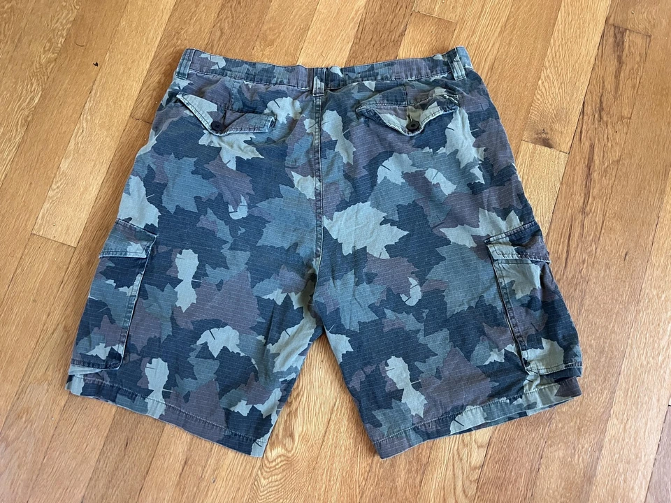 LRG Shorts Mens 42 Green Camo Classic C47 Fit Cargo Ripstop Cotton Streetwear - Image 3 of 4