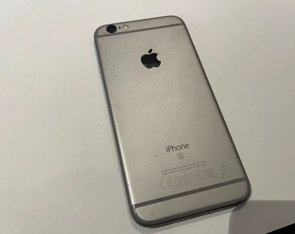 Apple iPhone 6s · 128GB, photo 4 of 5