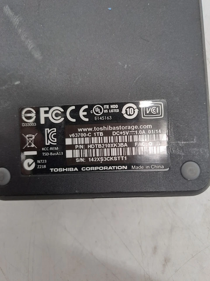 Lot of 3 Toshiba 1 TB external Hard Drive different Model check the description - Imagem 4 de 4