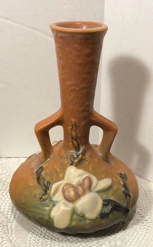 Roseville Pottery Vase Magnolia Art Pottery 1940 Brown 179-7 Mid Century