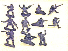 Vintage 1990s Lot of 11 Plastic Soldiers Army Men 2" Tall in Various Posses C