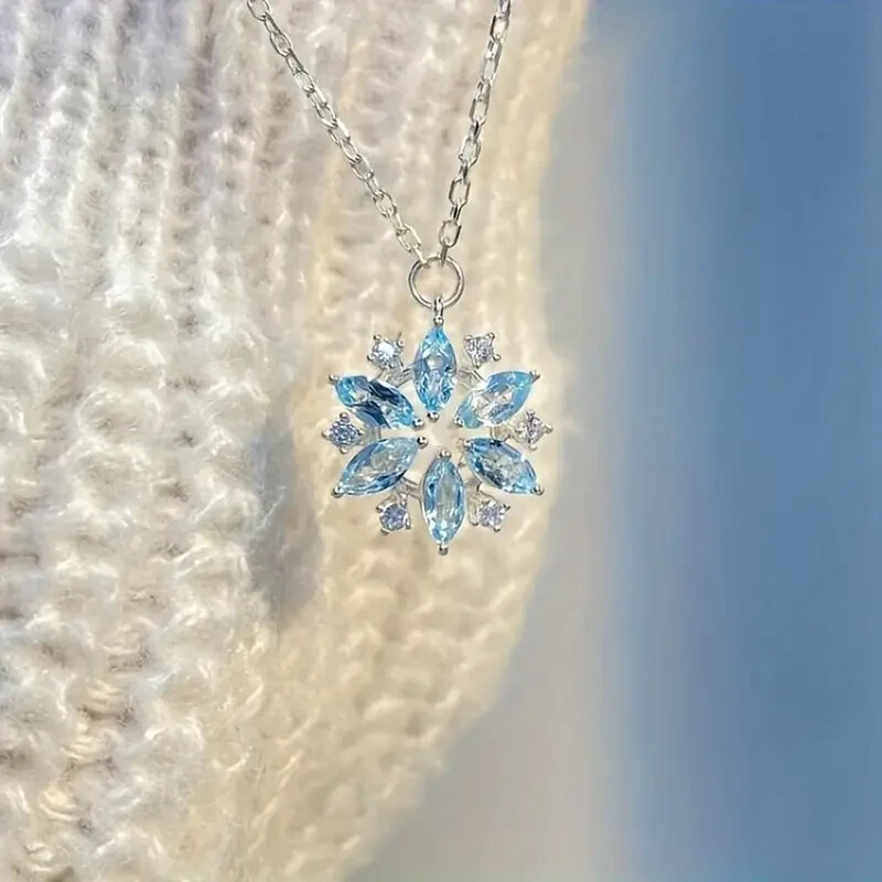 Elegant 925 Sterling Silver Snowflake Blue White Topaz Fashion Jewelry  Necklace