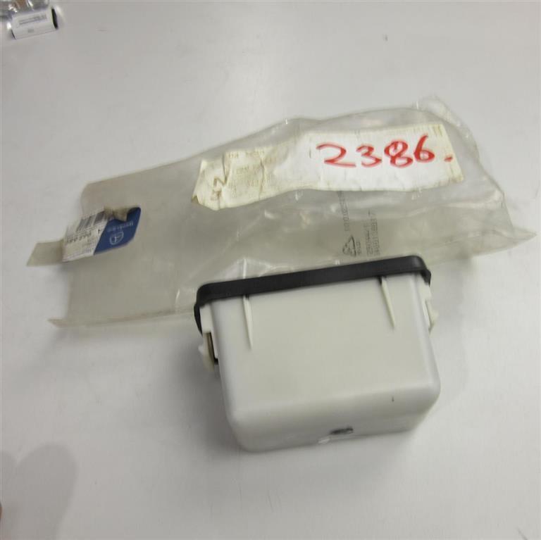 Original OE MERCEDES-BENZ A94368903477C45 Abdeckung online kaufen 