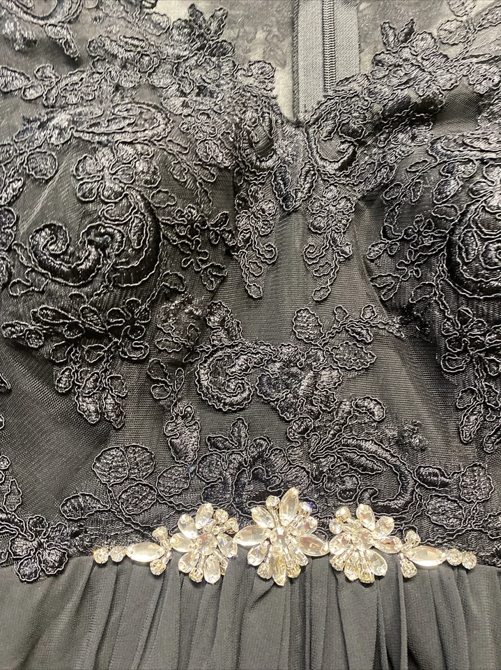 Maxi Vestido Largo Fluido Formal Para Mujer Azazie Talla 6A Negro Encaje Corpiño Foto 4 de 4